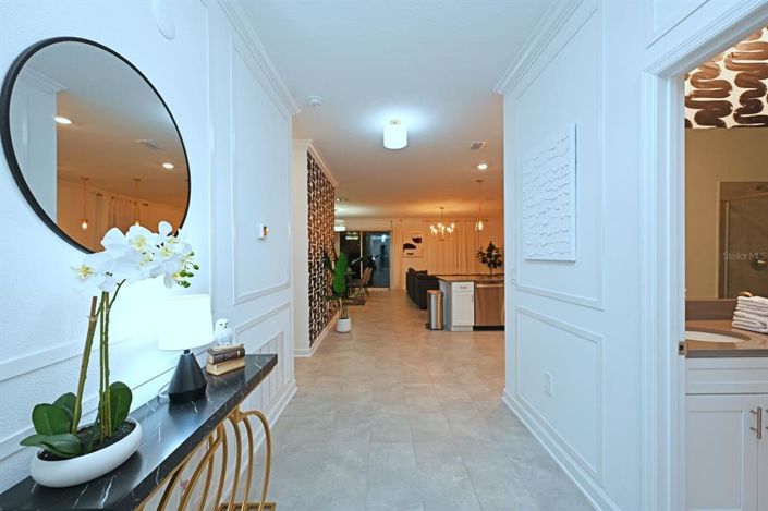 Image No.9-8 Bed House for sale