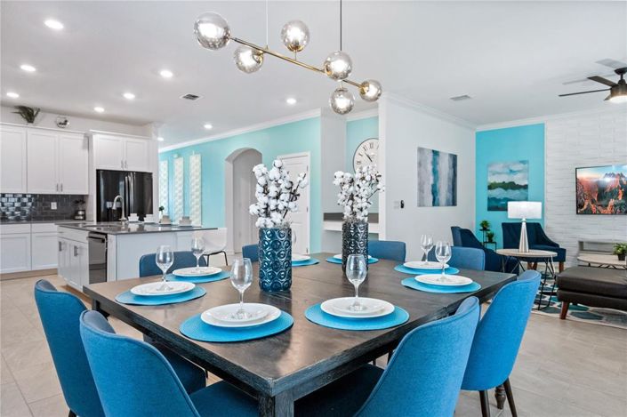 Image No.8-6 Bed House for sale