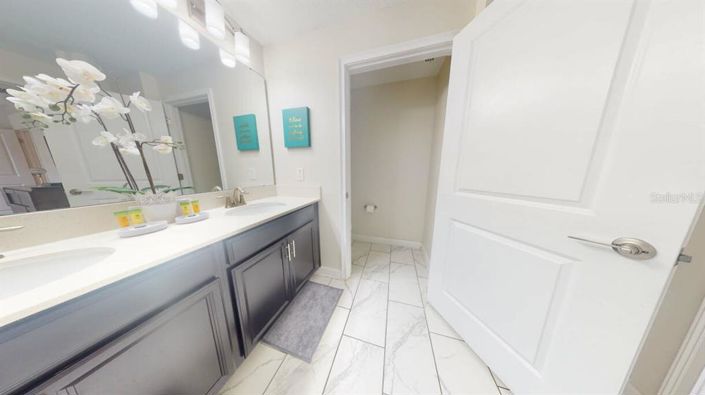 Image No.5-4 Bed Townhouse for sale