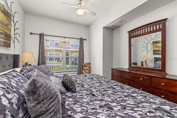 Image No.13-3 Bed Townhouse for sale