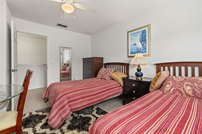 Image No.19-3 Bed Townhouse for sale