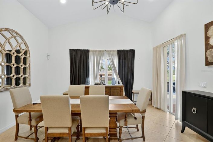 Image No.12-3 Bed House for sale