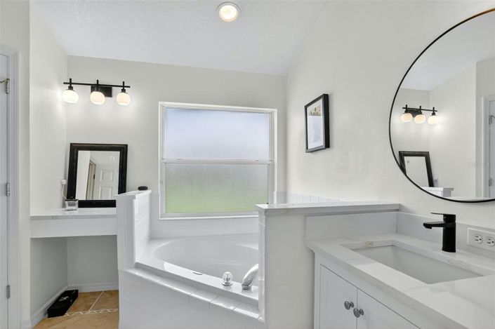 Image No.30-3 Bed House for sale