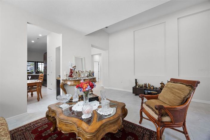 Image No.11-4 Bed House for sale