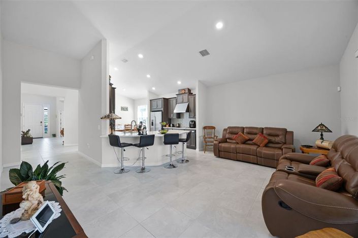 Image No.15-4 Bed House for sale