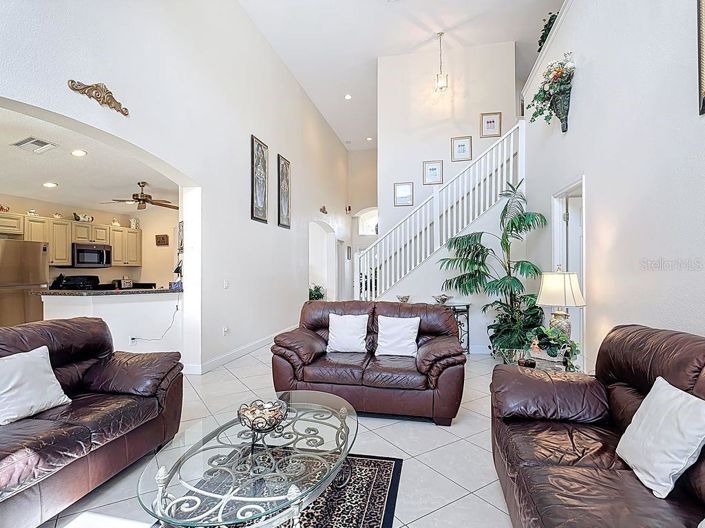 Image No.11-5 Bed House for sale