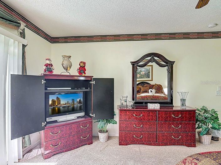 Image No.20-5 Bed House for sale