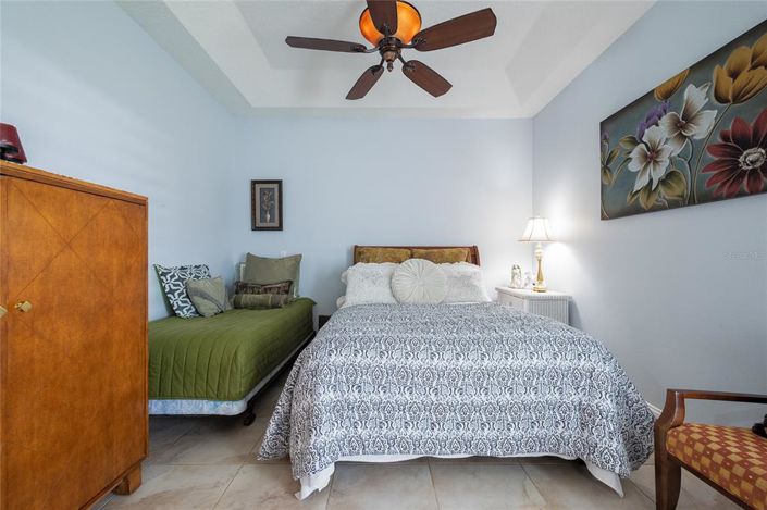 Image No.13-3 Bed House for sale