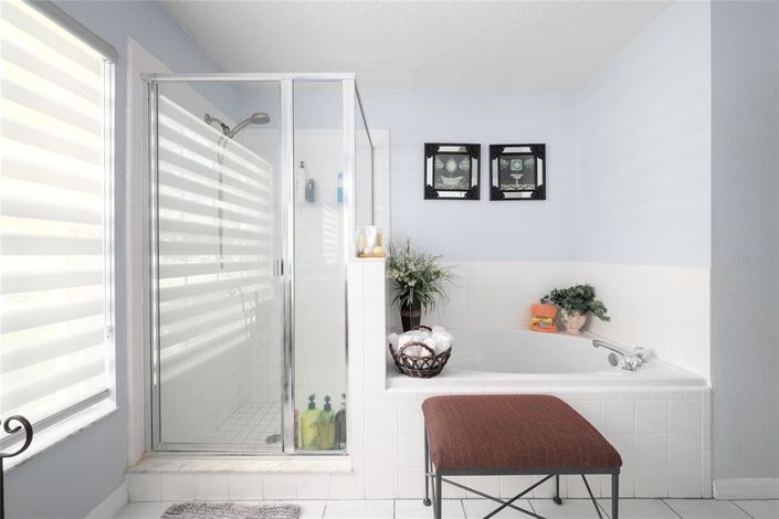 Image No.17-3 Bed House for sale