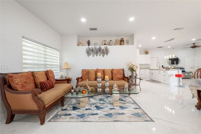 Image No.3-3 Bed House for sale