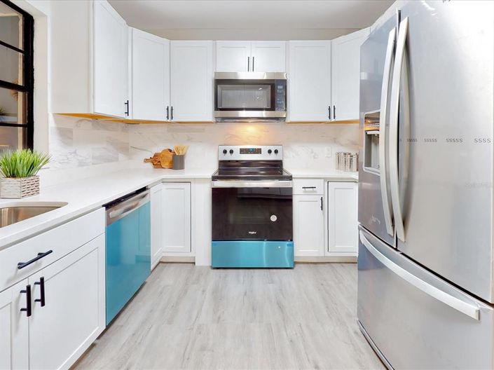 Image No.13-3 Bed House for sale