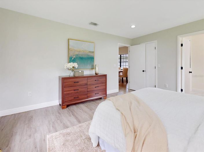 Image No.21-3 Bed House for sale