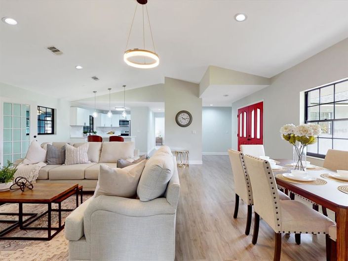 Image No.8-3 Bed House for sale