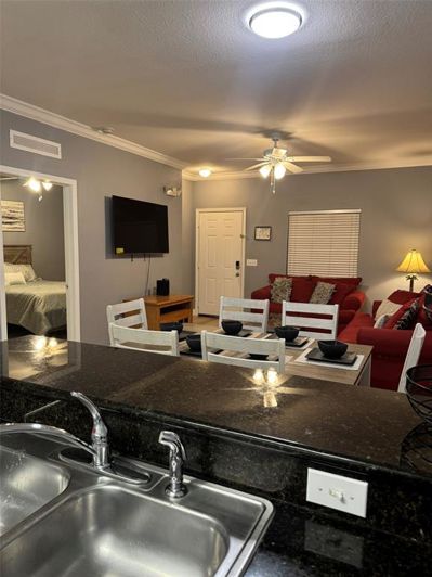 Image No.13-3 Bed Townhouse for sale