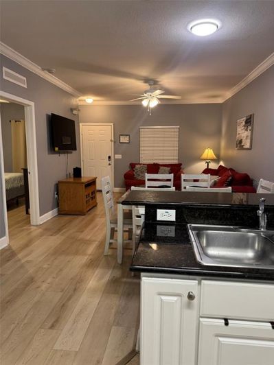 Image No.17-3 Bed Townhouse for sale