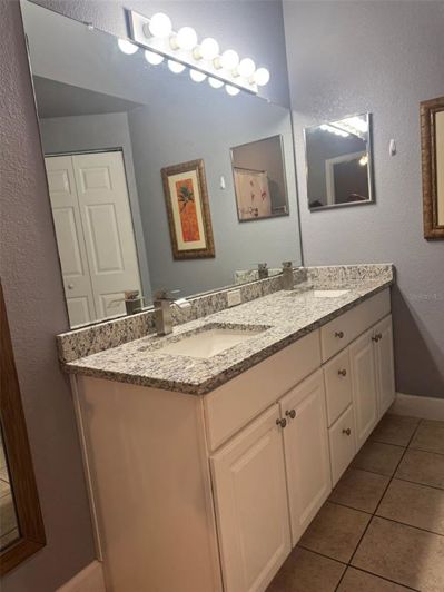 Image No.37-3 Bed Townhouse for sale