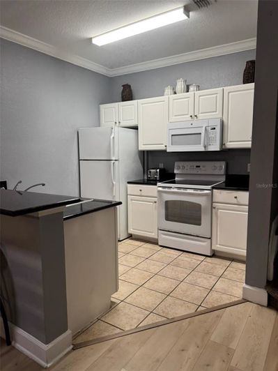 Image No.8-3 Bed Townhouse for sale