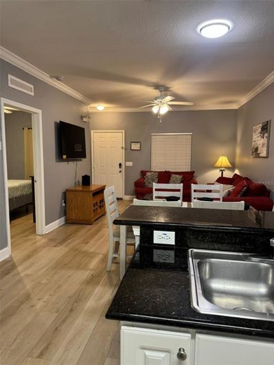 Image No.9-3 Bed Townhouse for sale