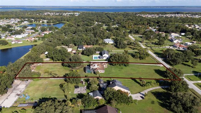 Image No.10-4 Bed House for sale