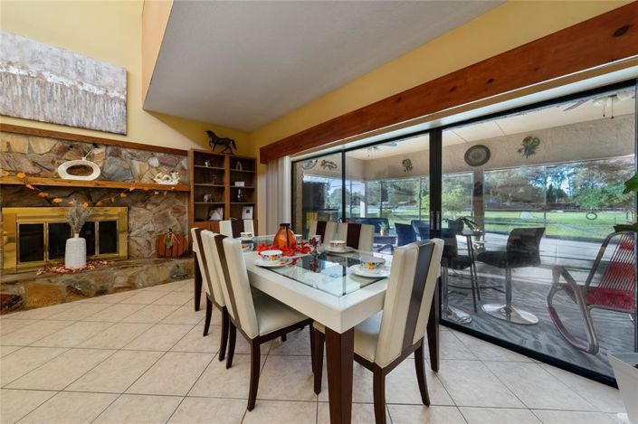 Image No.26-4 Bed House for sale