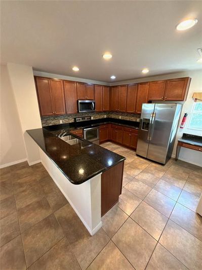 Image No.5-4 Bed House for sale