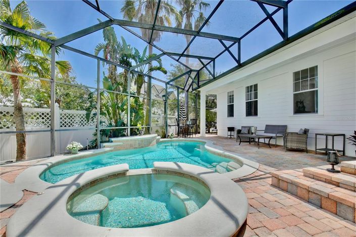 Image No.40-5 Bed House for sale