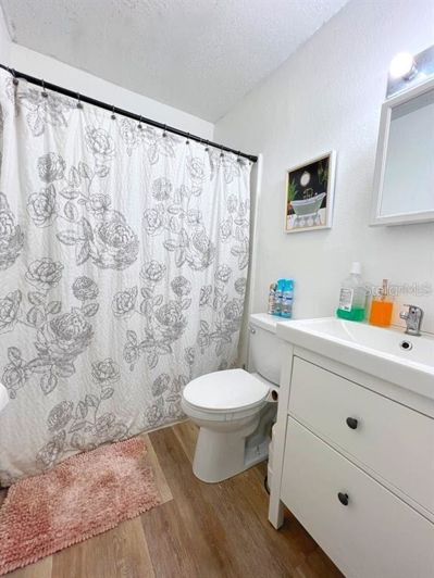 Image No.11-3 Bed House for sale