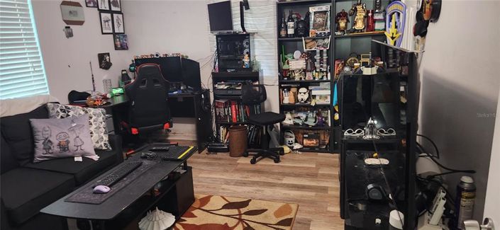 Image No.20-3 Bed House for sale