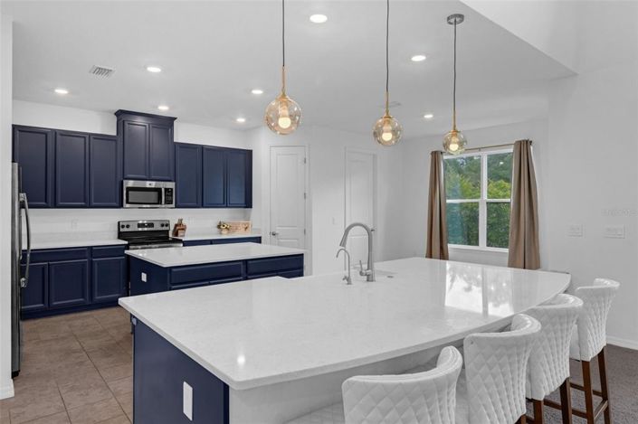 Image No.16-5 Bed House for sale