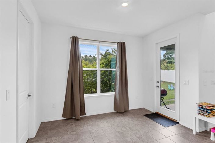 Image No.17-5 Bed House for sale