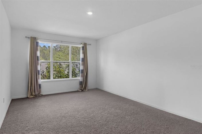 Image No.19-5 Bed House for sale