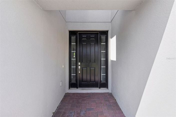 Image No.3-5 Bed House for sale