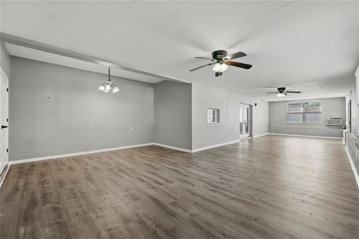 Image No.13-5 Bed House for sale