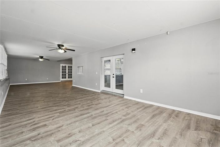 Image No.15-5 Bed House for sale