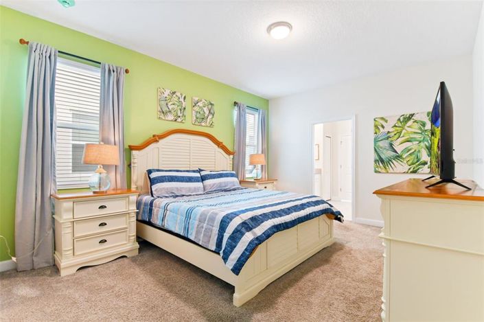 Image No.10-8 Bed House for sale