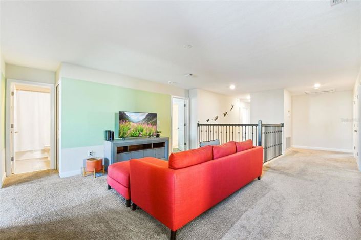 Image No.32-8 Bed House for sale