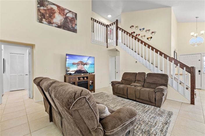 Image No.15-4 Bed House for sale