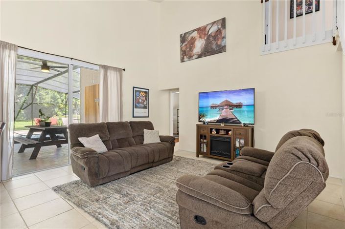 Image No.17-4 Bed House for sale