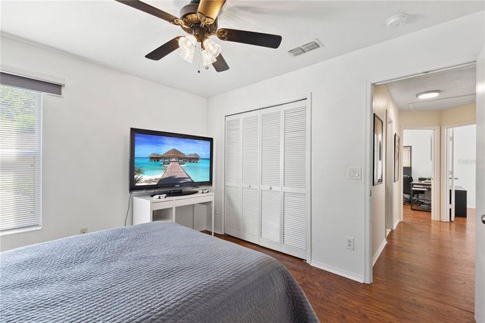 Image No.35-4 Bed House for sale