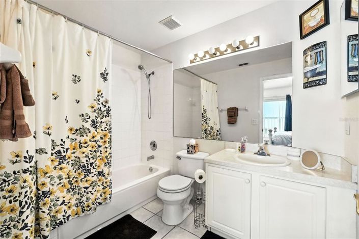 Image No.25-4 Bed House for sale