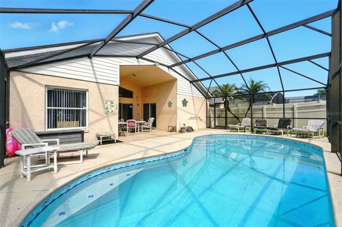 Image No.37-4 Bed House for sale