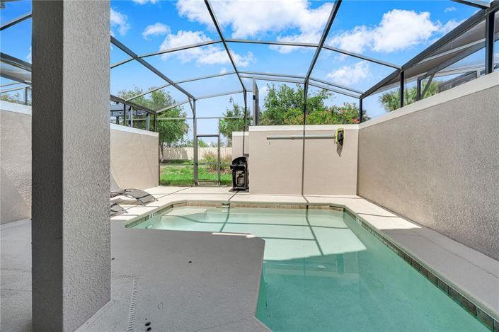 Image No.21-4 Bed Townhouse for sale