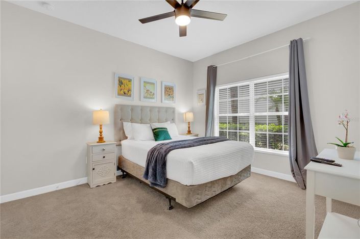 Image No.4-4 Bed Townhouse for sale