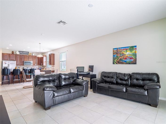 Image No.12-3 Bed House for sale