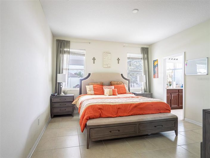 Image No.19-3 Bed House for sale