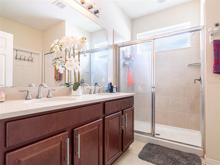 Image No.20-3 Bed House for sale