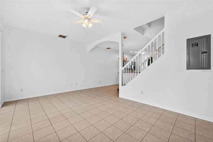 Image No.10-3 Bed Townhouse for sale