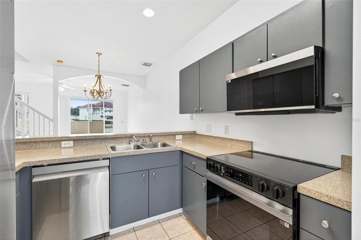 Image No.21-3 Bed Townhouse for sale