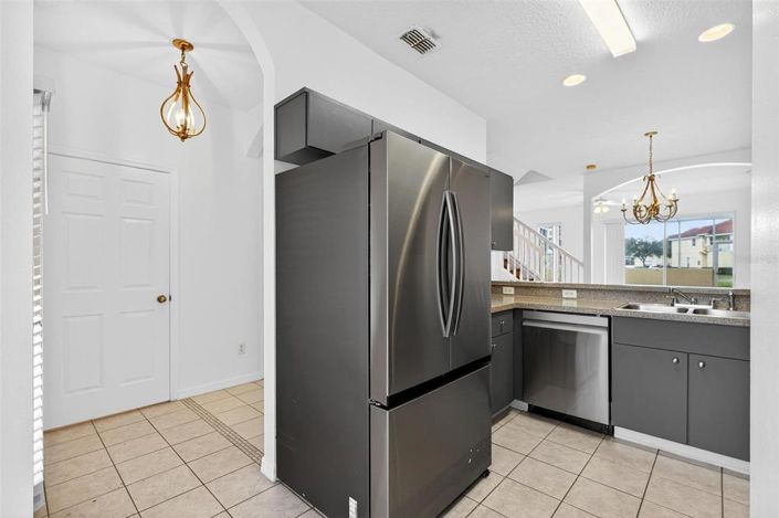 Image No.26-3 Bed Townhouse for sale