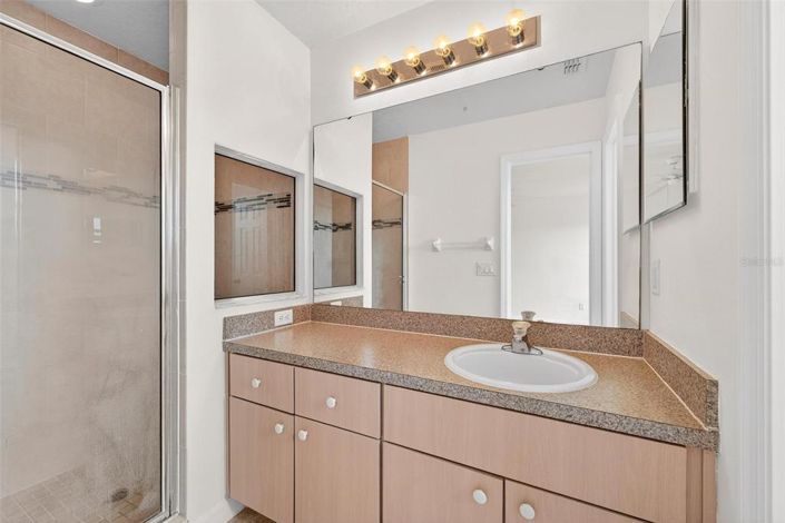 Image No.37-3 Bed Townhouse for sale